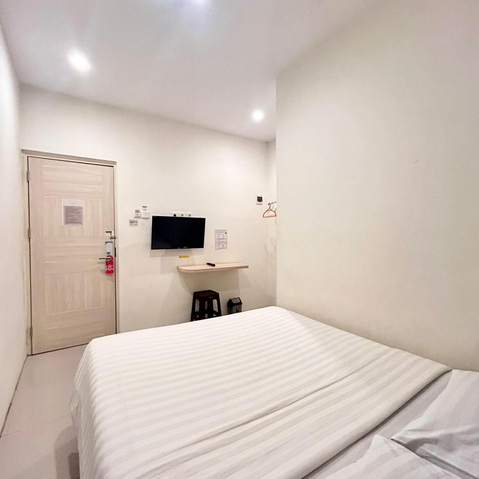 Priority Guest House Samarinda Extérieur photo